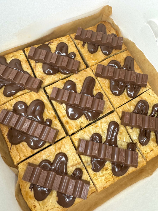 Kinder Blondies