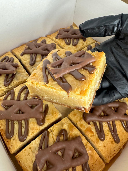 Curly Wurly Blondies